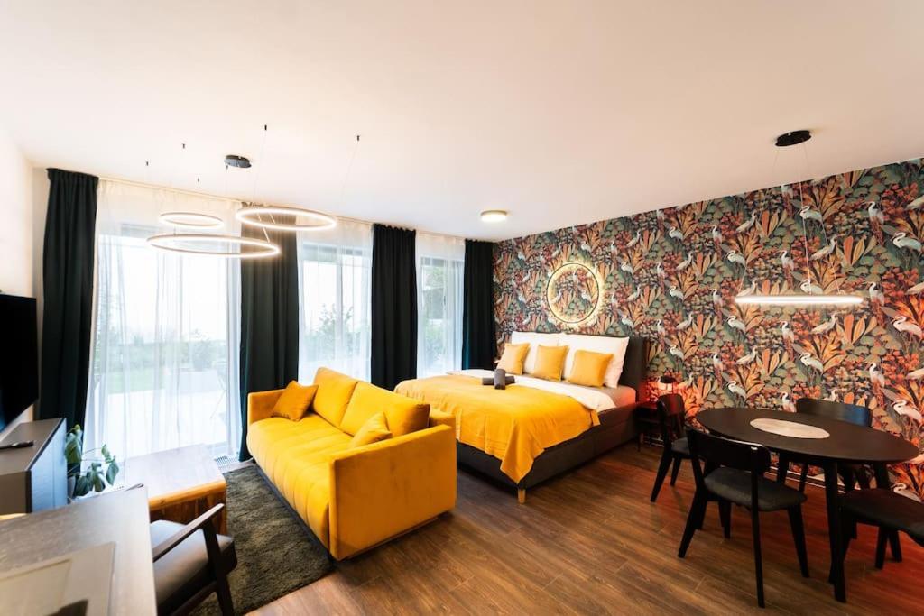 Gold Garden Terrace Apartment Brno Eksteriør billede